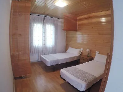 Aiguaneu S'auguer Apartamento *